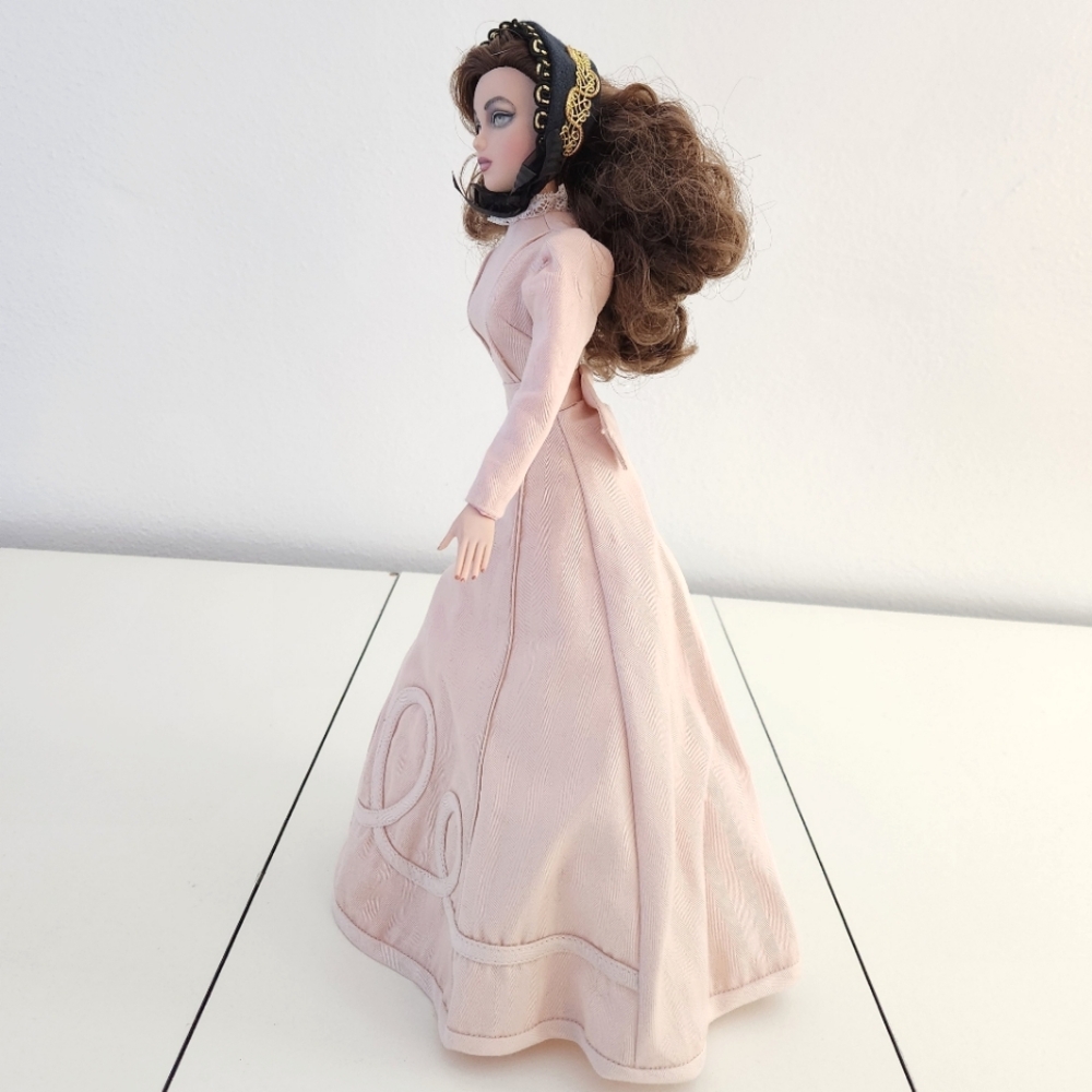 New The Ashton Drake Galleries "Simply Gene" Doll - Picture 6 of 16